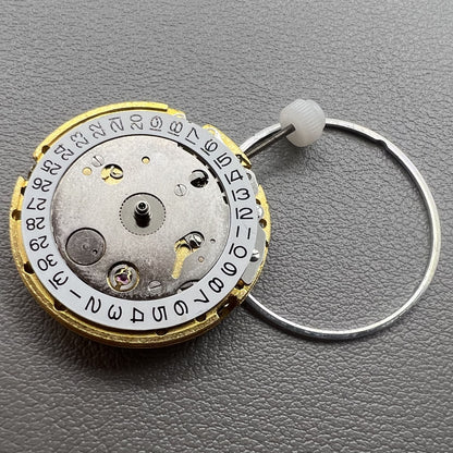 MINGZHU 2813 8205 golden automatic watch movement featuring 3 hands and date window at 3 o?clock