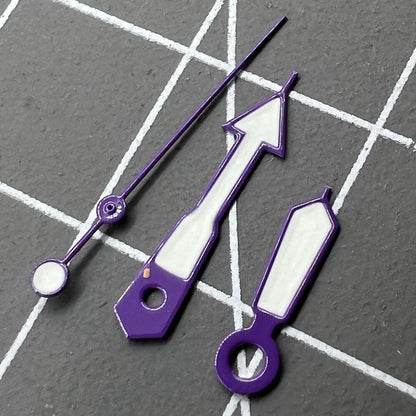Aiguilles de montre luminescentes vertes peintes en blanc avec garniture violette de 12,5 mm pour NH35 NH36 7S26