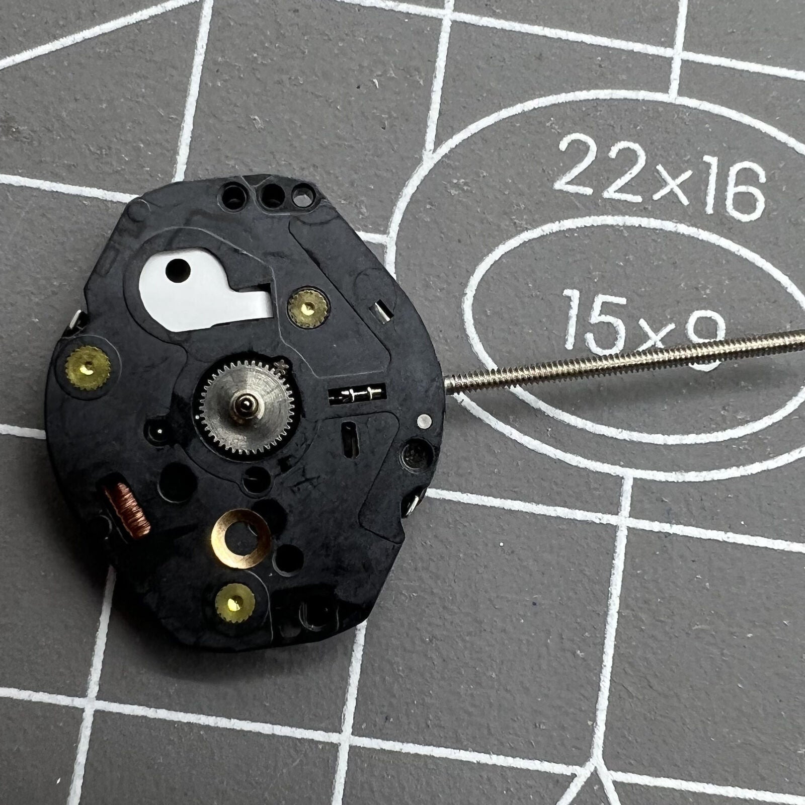 Orient HY520 quartz watch movement, no jewels, no calendar, for 3-hand Orient watches.
