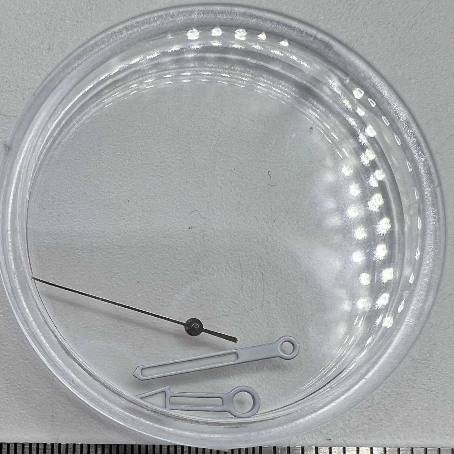 Green lume silver trim arrow-shaped watch hands by Miyota, designed for NH35/NH36/NH38 movements, precision and style.