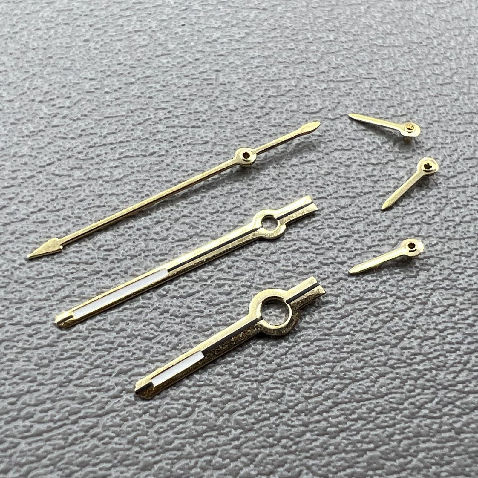Vintage Uhrenzeiger 13.5mm gr�n leuchtend mit goldrand, 6 Zeiger f�r VK63 Uhrwerk von Uhrenmarke.