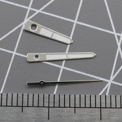 Arrow-shaped silver 12mm watch hands for Miyota 2315, precise silver trim timepiece replacement parts.