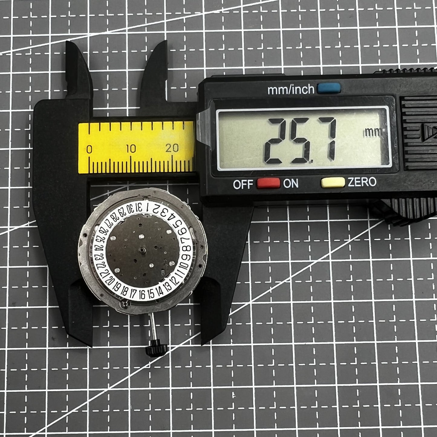 Automatikwerk Miyota 9130 Mechanisch Datum bei 6 Uhr Position