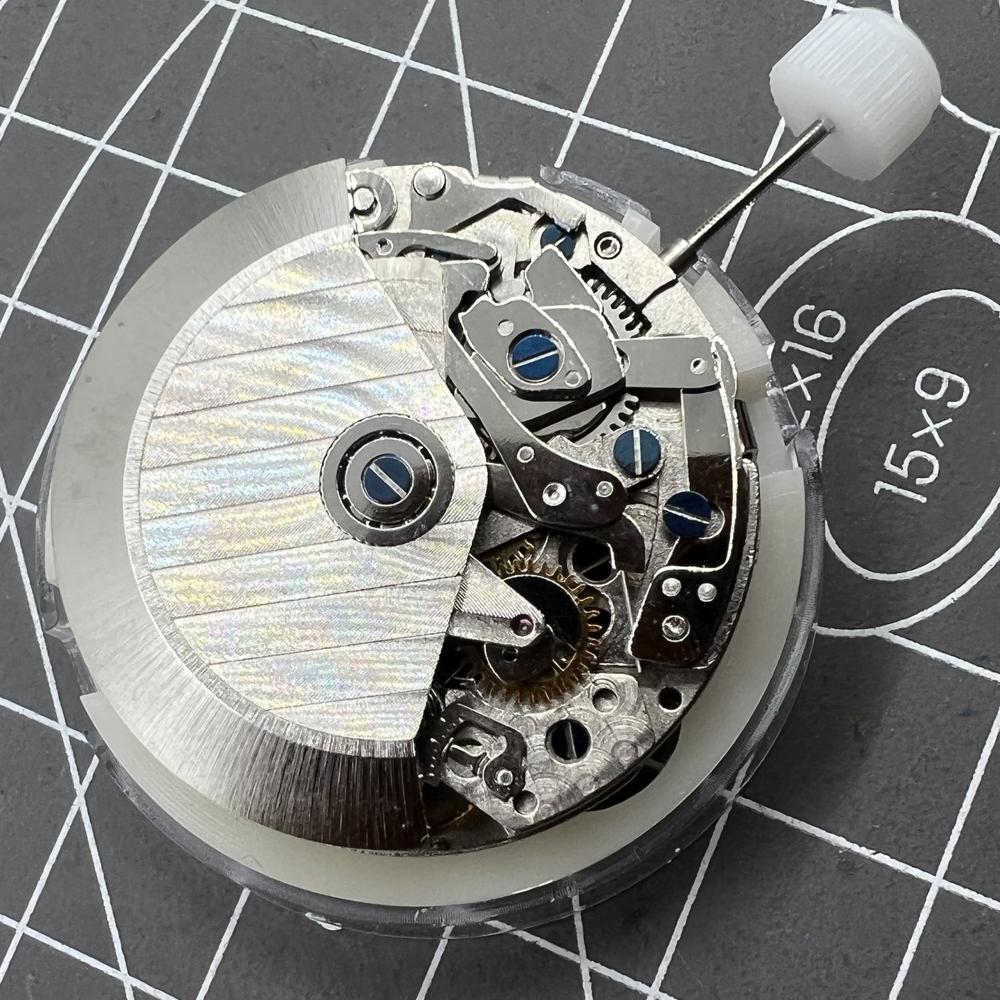 Automatisches mechanisches Uhrwerk Shanghai 7750 mit schwarzem Zifferblatt kleine Sekunde bei 9 Uhr Wochentag Datum