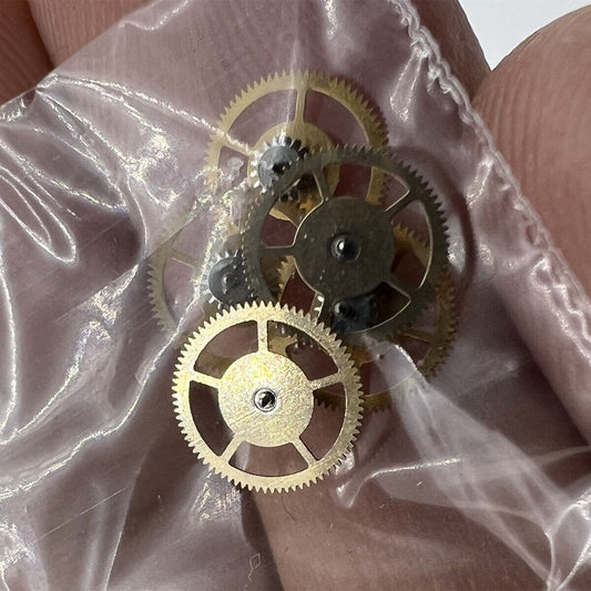 Great Wheel watch part for SW200 SW220 SW240 movements, compatible with Generic Fit models, durable accessory.