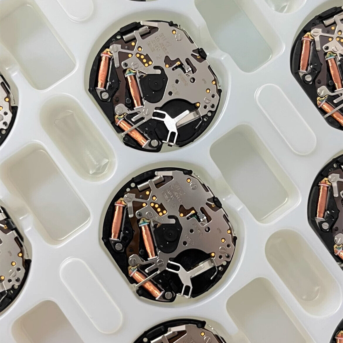 1. Hattori Epson TMI VD35 quartz watch movement, Japan-made, wholesale pack of 3 pieces.  