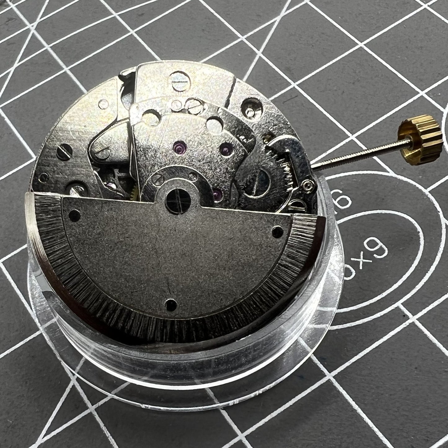 Automatisches mechanisches Uhrwerk Mondphase bei 6 Uhr freier Unruhrad