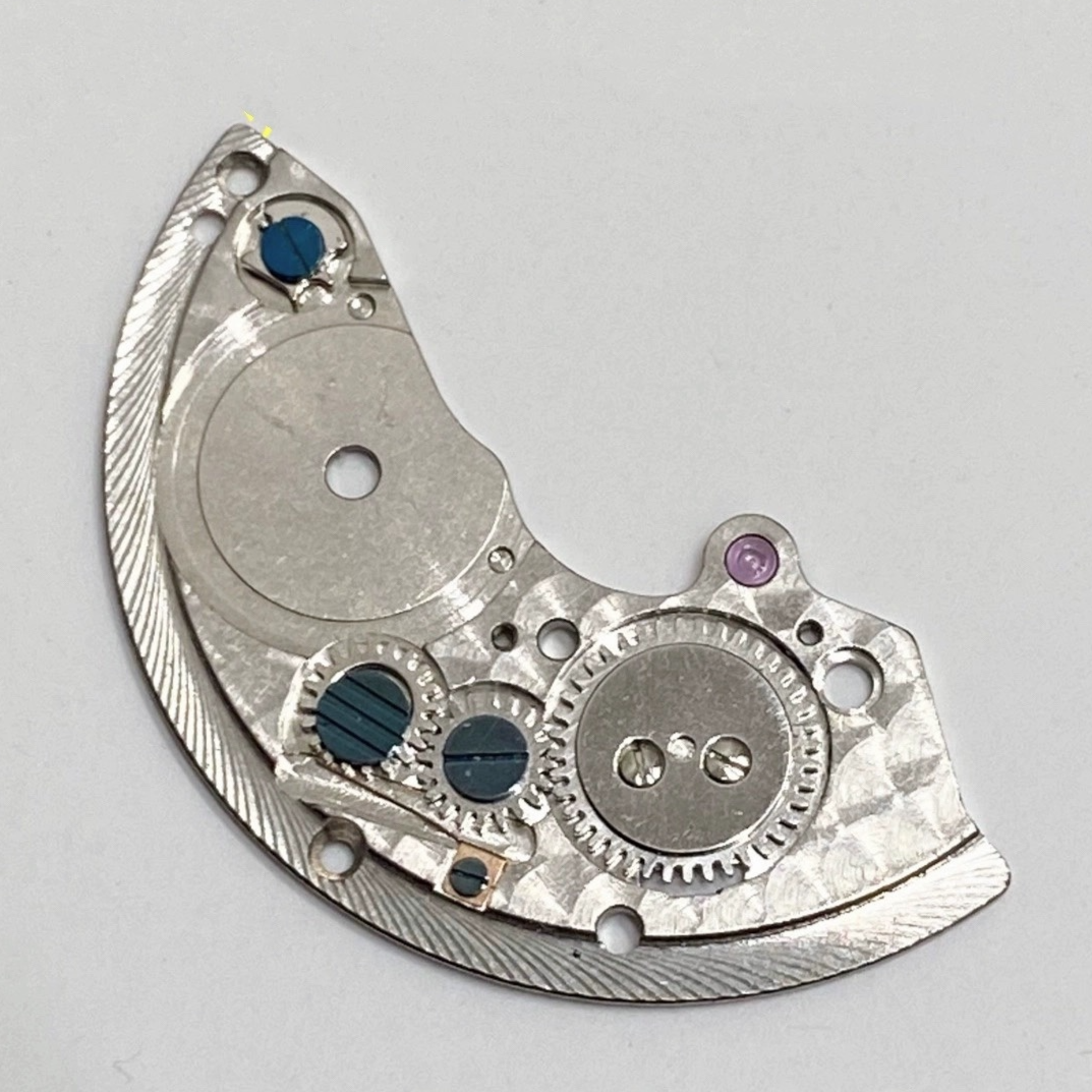 Bridge splint for ST25 watch movement, compatible with models 2505-2555, durable watch part.