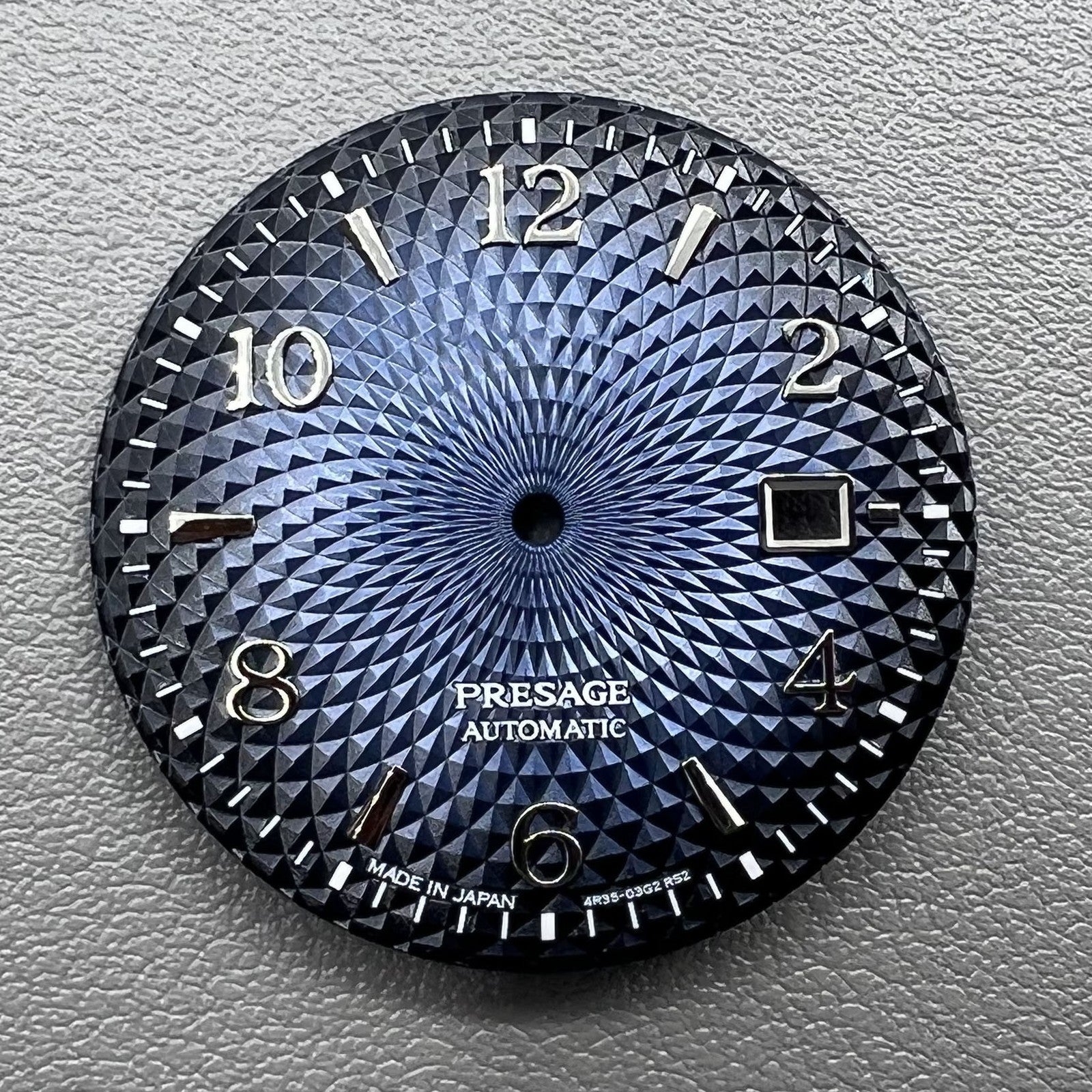 Silver-tone 35mm blue gradient dial for NH35 NH36 date watch, sleek design, brand quality