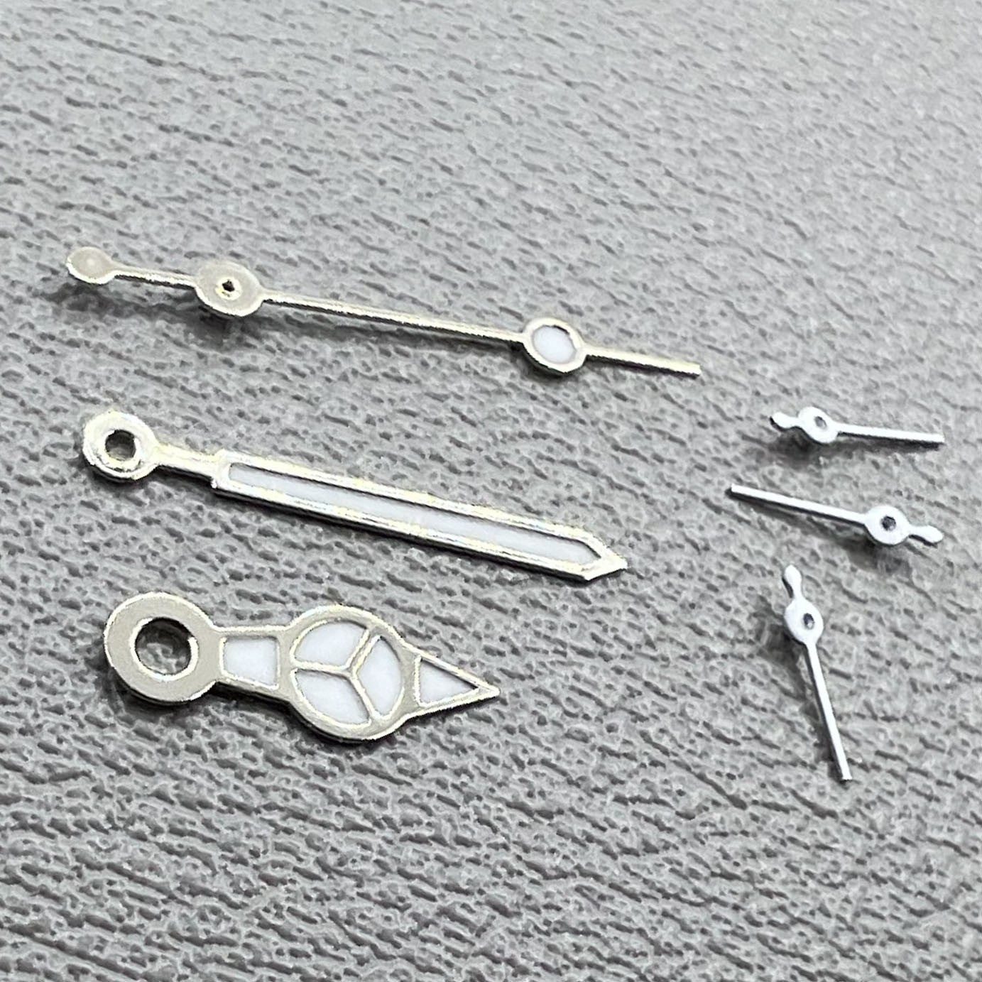 2 Sets Weiss mit Silberrand Grüne Leuchtzeiger für VD53 VD54 VD57 Uhrwerk