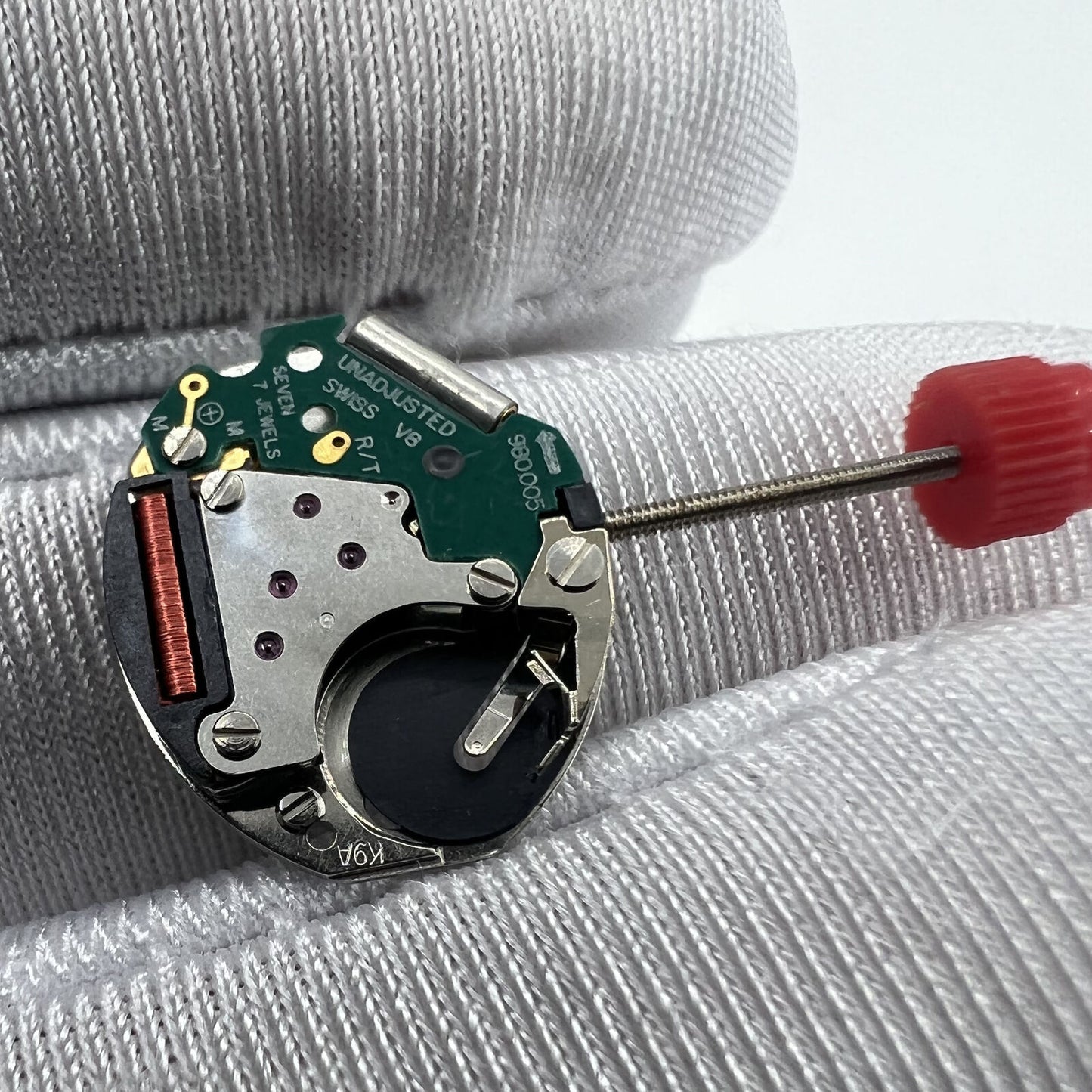 Mouvement à quartz <tc>ETA</tc> 980.005 de fabrication suisse, 2 aiguilles, original