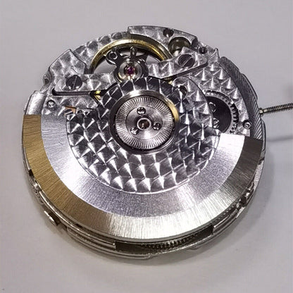 Seagull ST25 automatic mechanical watch movement with big date at 12, precision 3-hands design.