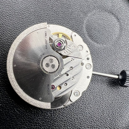 Miyota 9039 automatic watch movement with 3 hands, precision Japan-made mechanism by Miyota.