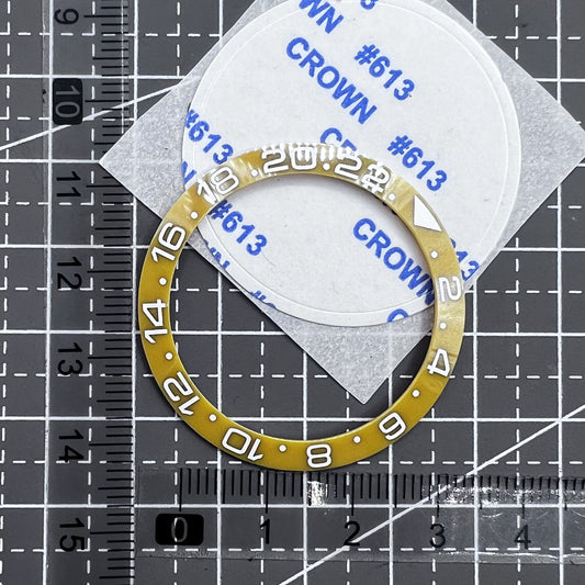 38 mm Keramik-Uhrenlünette, Ring, geneigt, GMT, gelber Hintergrund, weiße Schrift für SUB007 