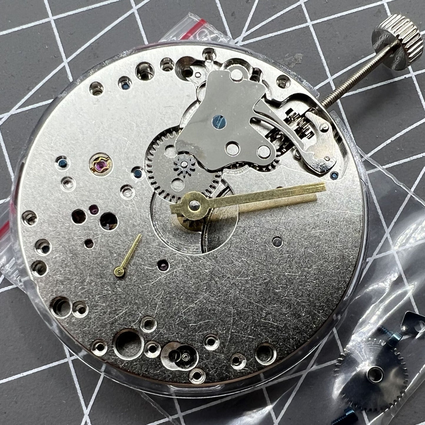 Mechanical hand winding movement with second hand at 6 o'clock for Seagull 6497 ST3600/3620, precise watch part.