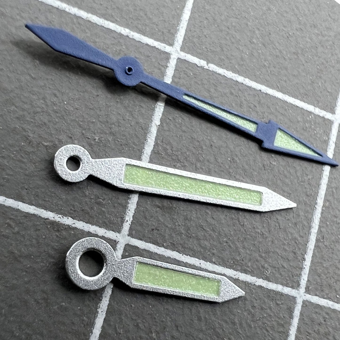 18mm silver watch hands with blue trim and green lume, compatible with Miyota 2035, 2115, 2105, 2305 movements