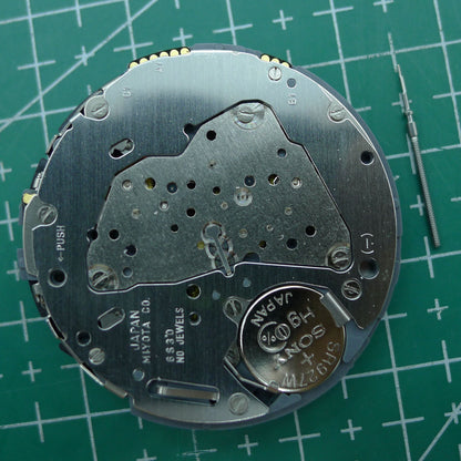 Miyota 6S30 quartz watch movement with date at 4 o?clock and subdials at 2, 6, 10 - Wholesale quality parts