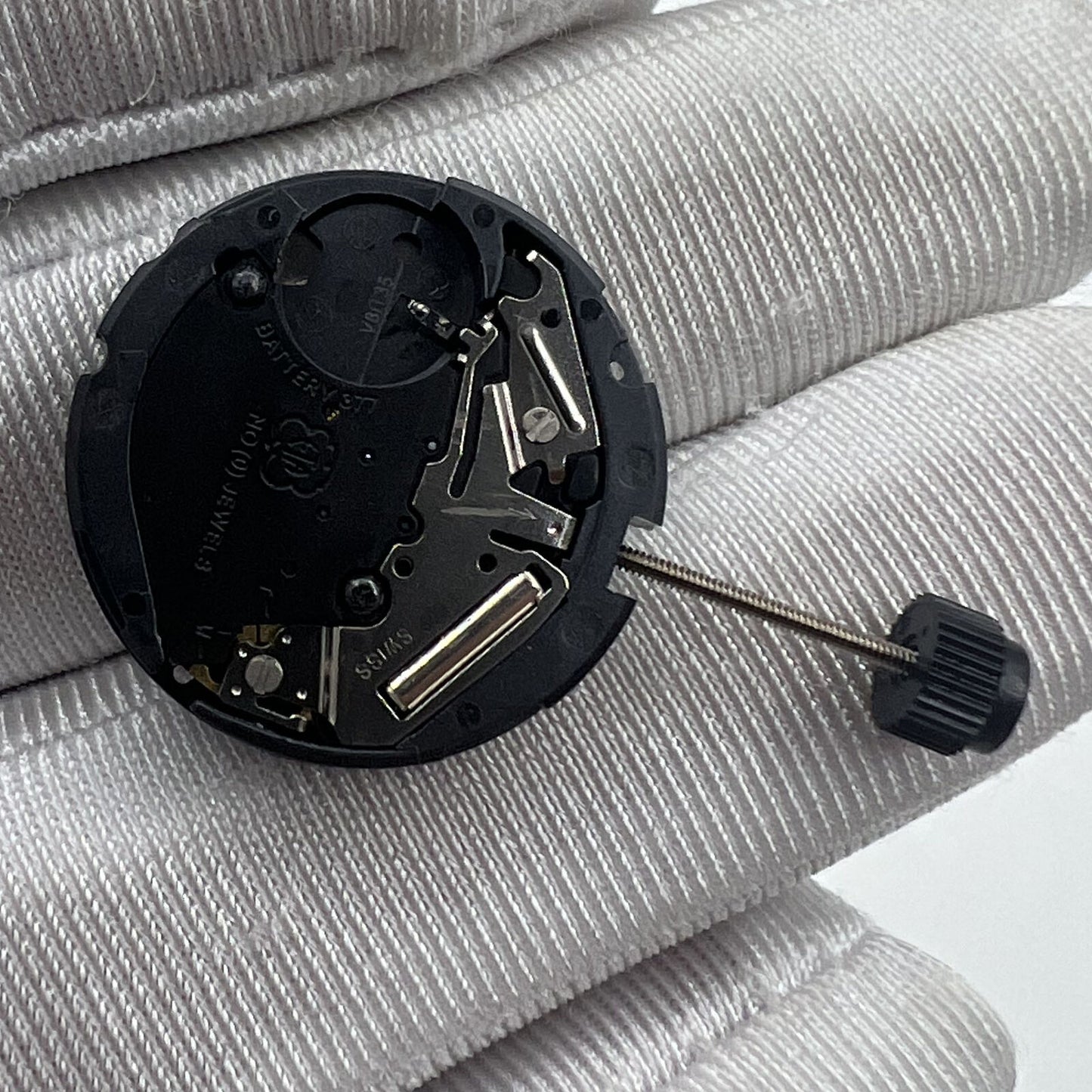 Swiss Made ETA 803.112 quartz watch with 3 hands and date at 6, featuring precise ETA movement.