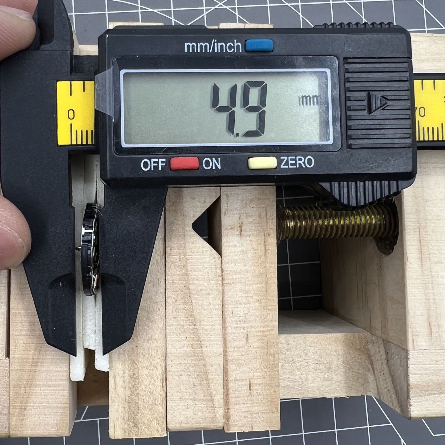 Hattori Epson TMI VS22 VS22A Watch Solar Power Quartz Movement