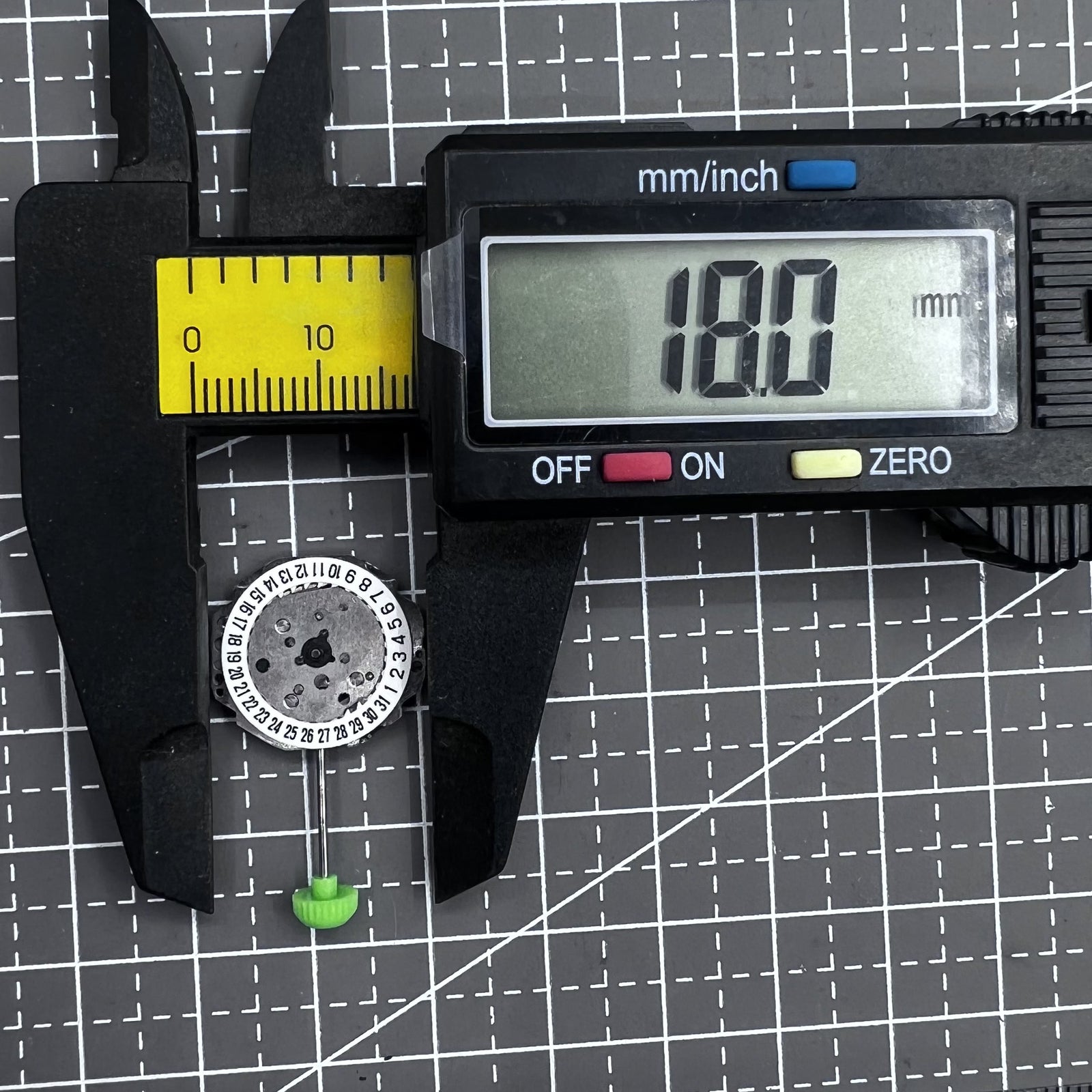 Miyota Japan 4T74 quartz movement with single hand and date at 6 o?clock, ideal for precise watch repairs.