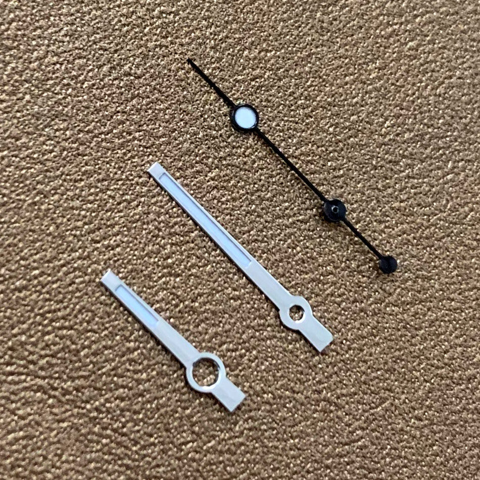 Green luminous watch hands set with lightening-style second hand for NH35 NH36 movement, enhanced visibility.