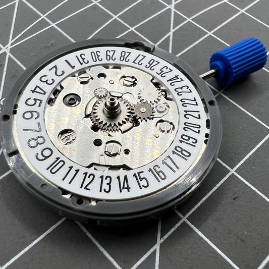 NH34 Automatisches mechanisches GMT-Uhrwerk mit Sekundenstopp, Datumsanzeige bei 6 Sekunden, weißes Scheibenrad
