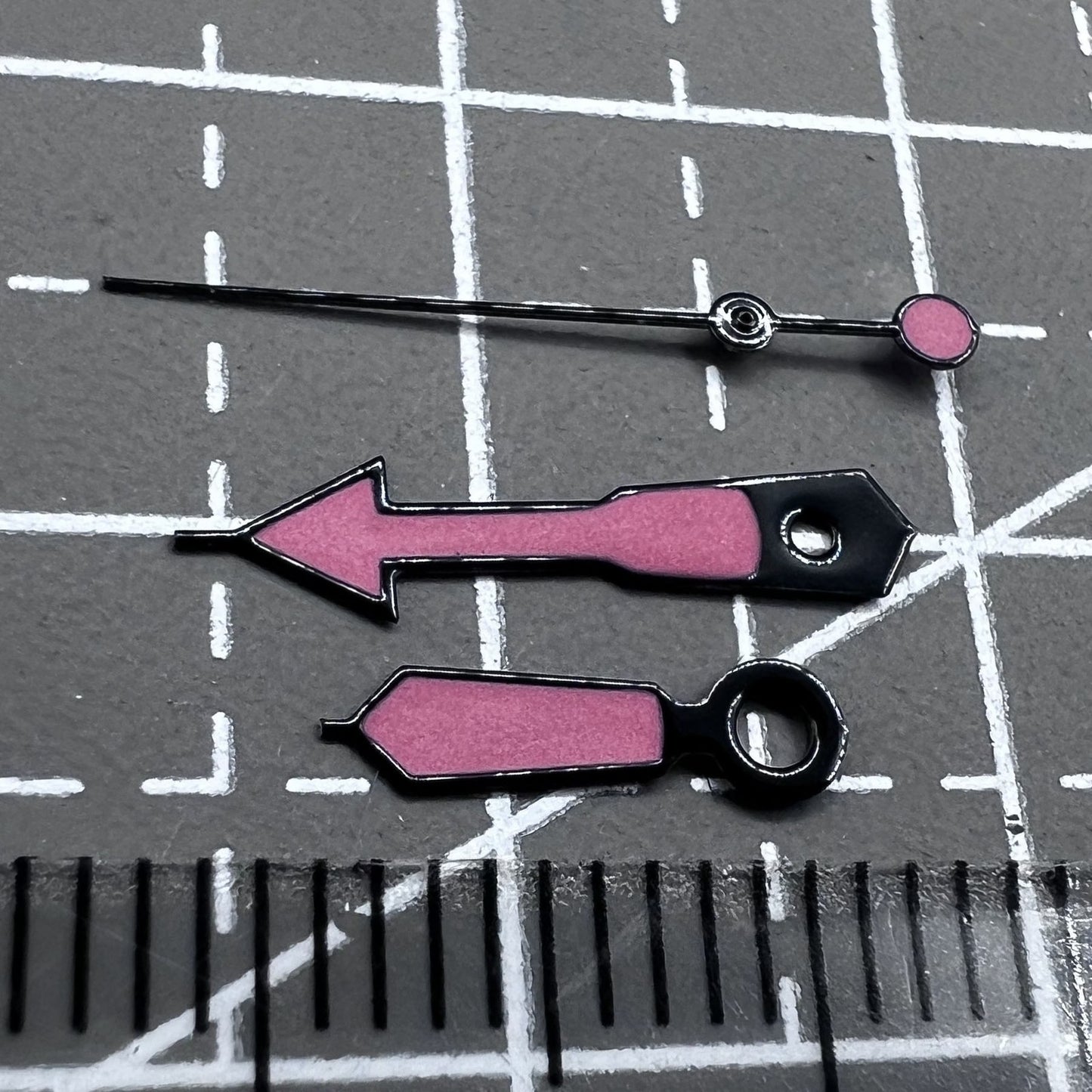 2 Sets/Pack 12.5mm Black Trim Red Painted Lume Hands for NH35 NH36 7S26 7S36