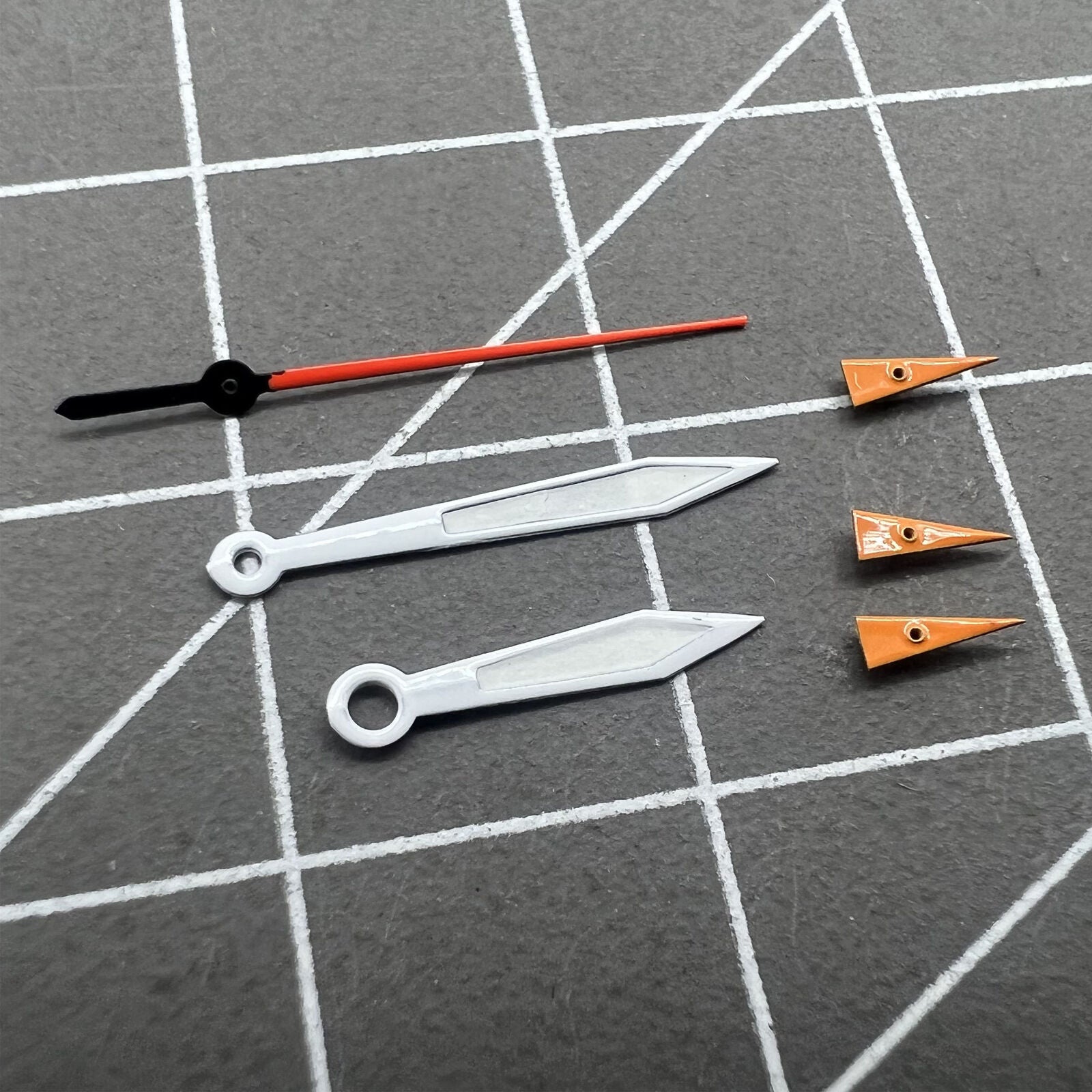 White arrow-shaped 14mm watch hands with trim, compatible with Miyota OS10 OS20 OS60 OS80 movements for precise timekeeping.