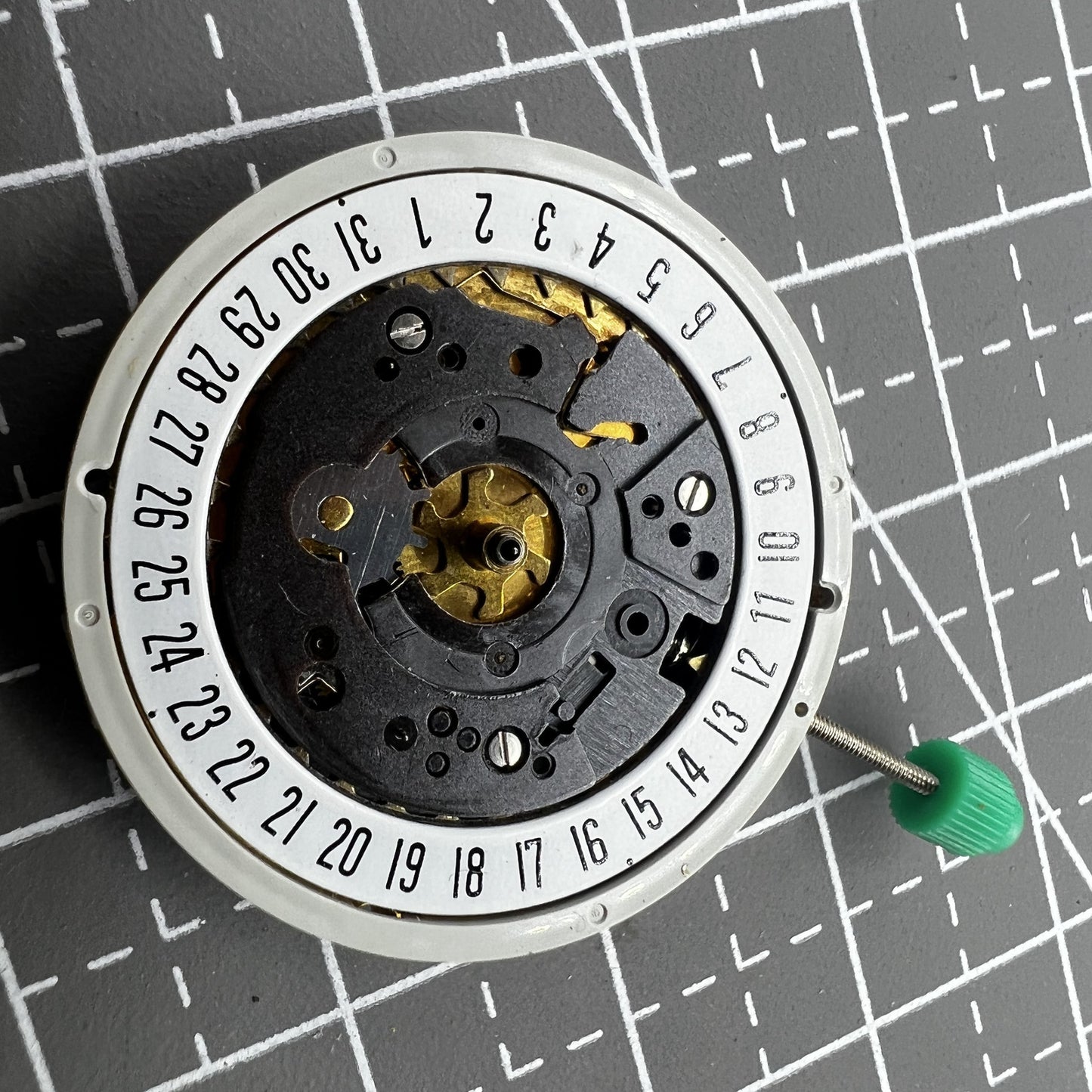 Replacement Quarzwerk ISA 8172 for ISA 8162 watches, Sicherung included by Quarzwerk brand