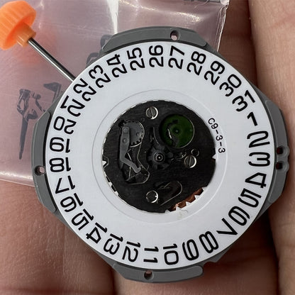 Quartz movement Miyota 1S12 with 3 hands and date at 3, perfect for precise watch repairs.