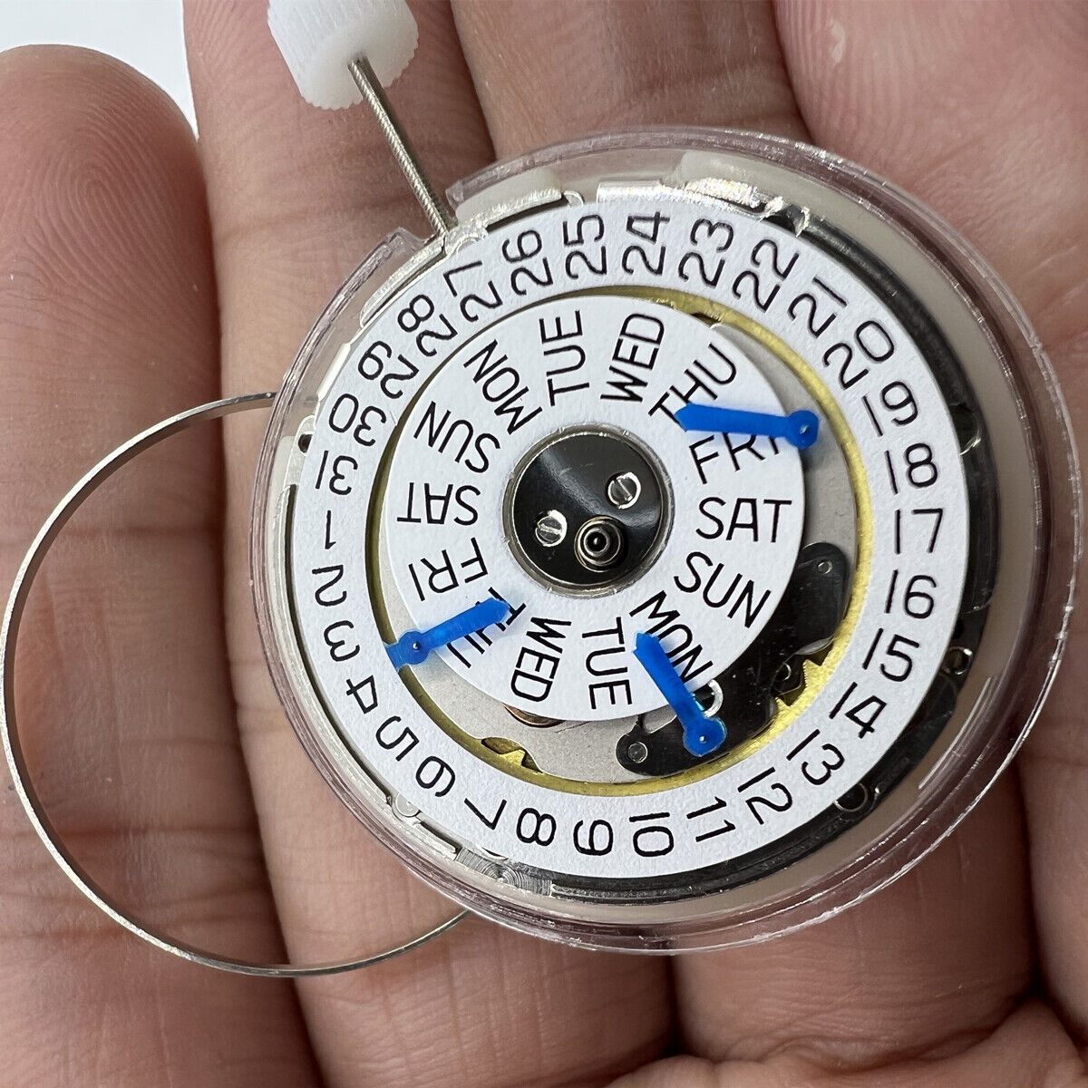 HZ2350 automatic mechanical watch with double calendar, precision-crafted accessory for watch enthusiasts.