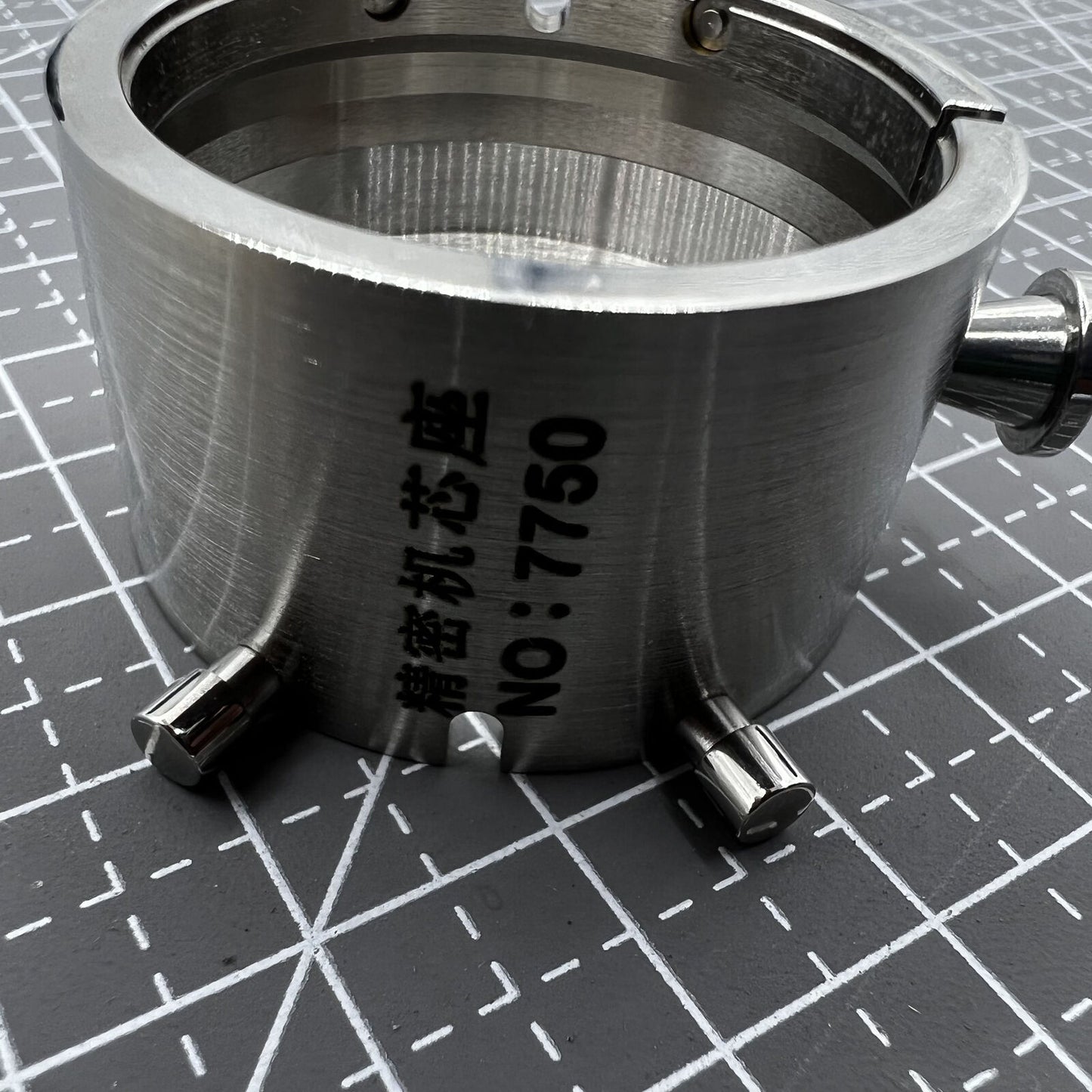 Chromium-plated Movement Holder Generic for Movement ETA 7750