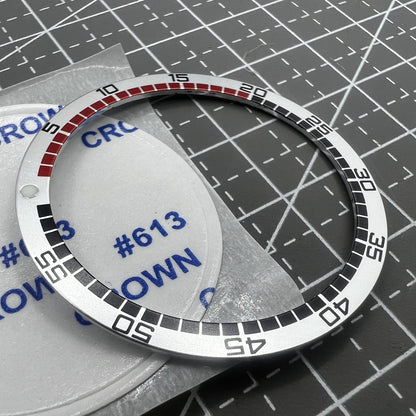 38 mm/31,5 mm weiße flache Aluminium-Uhrenlünette im Racing-Stil SKX007