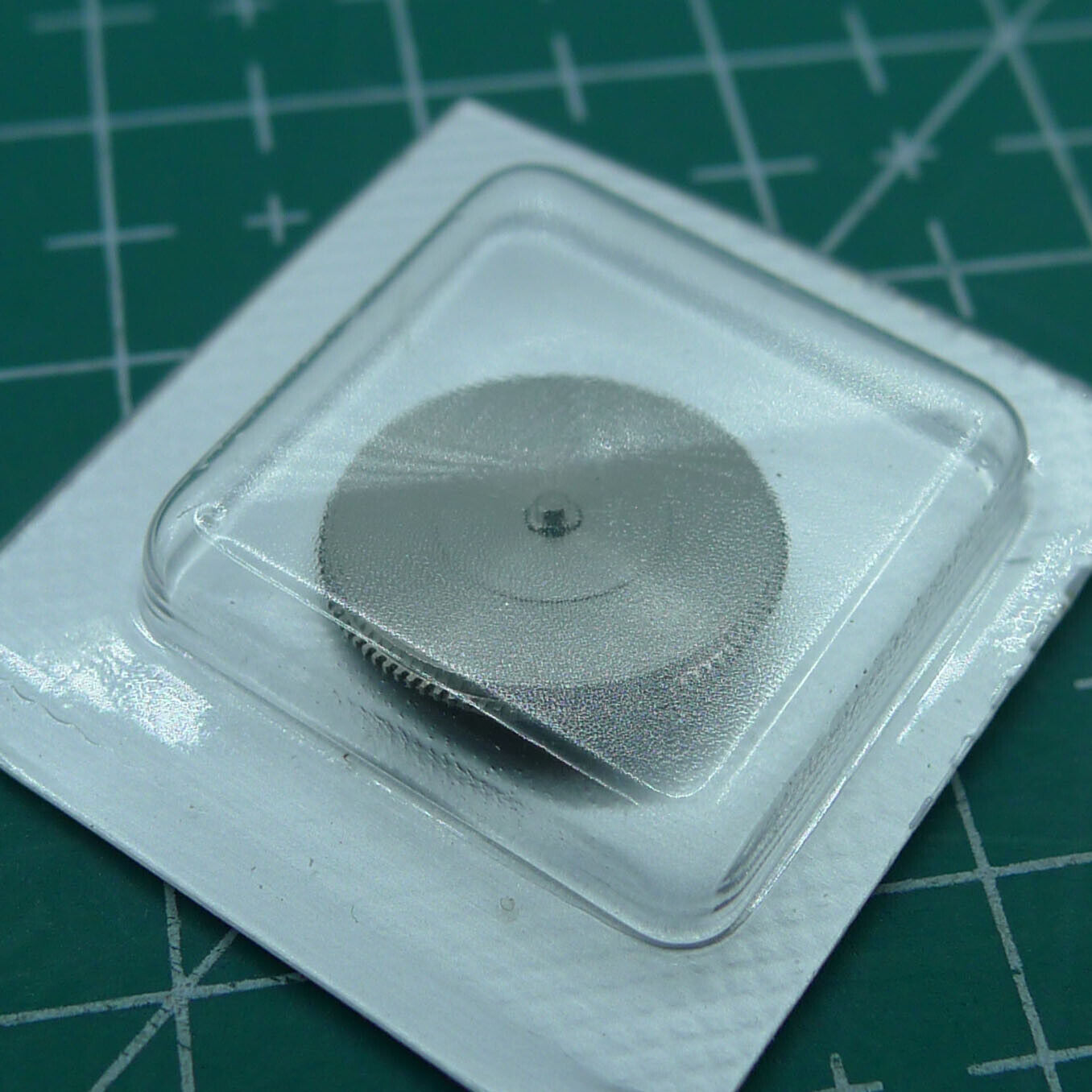 Complete barrel with mainspring for Miyota 9015 movement, generic fit, ideal for watch repair upgrades.