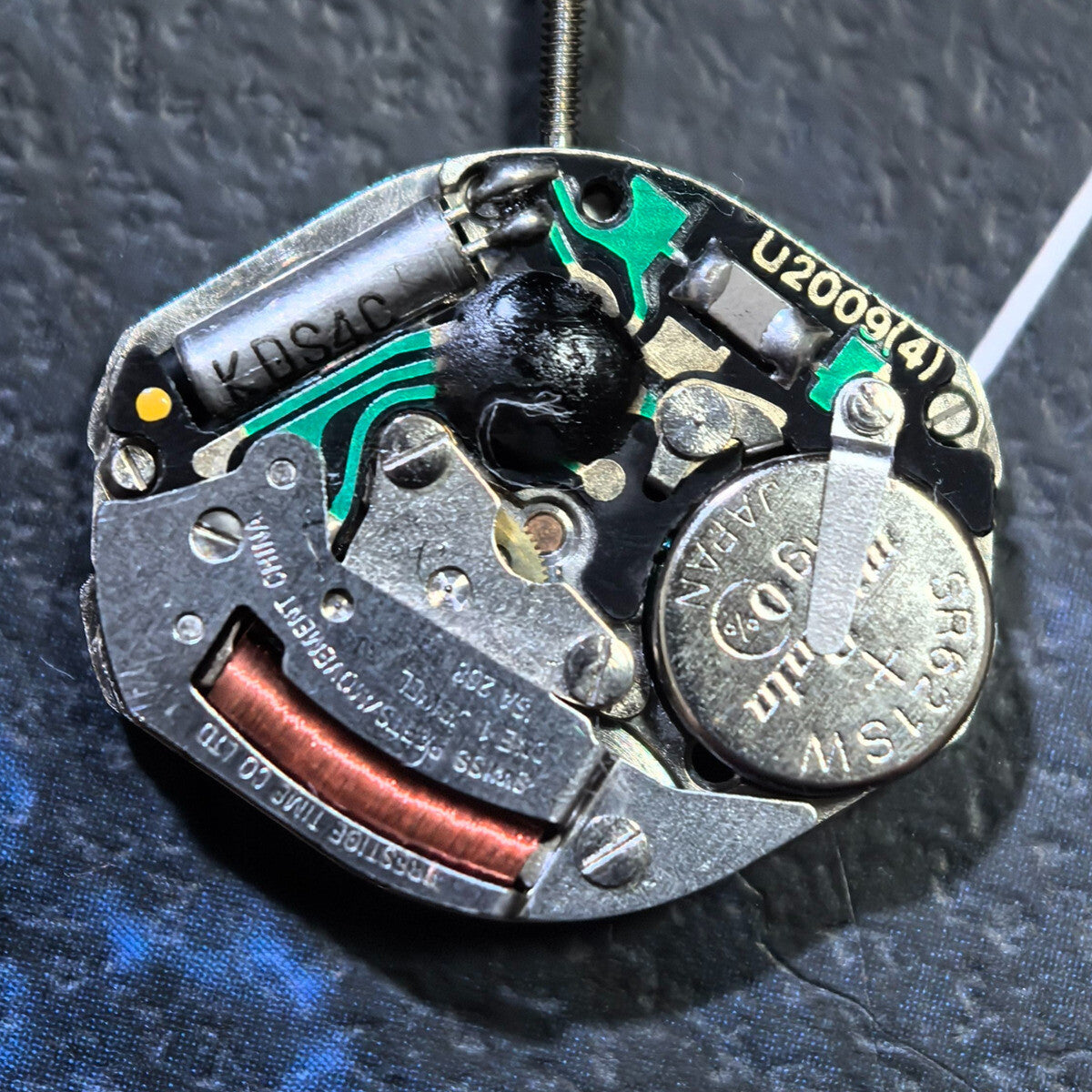 Swiss Made ISA 268 quartz watch movement with 2 hands, precise replacement for watch repairs