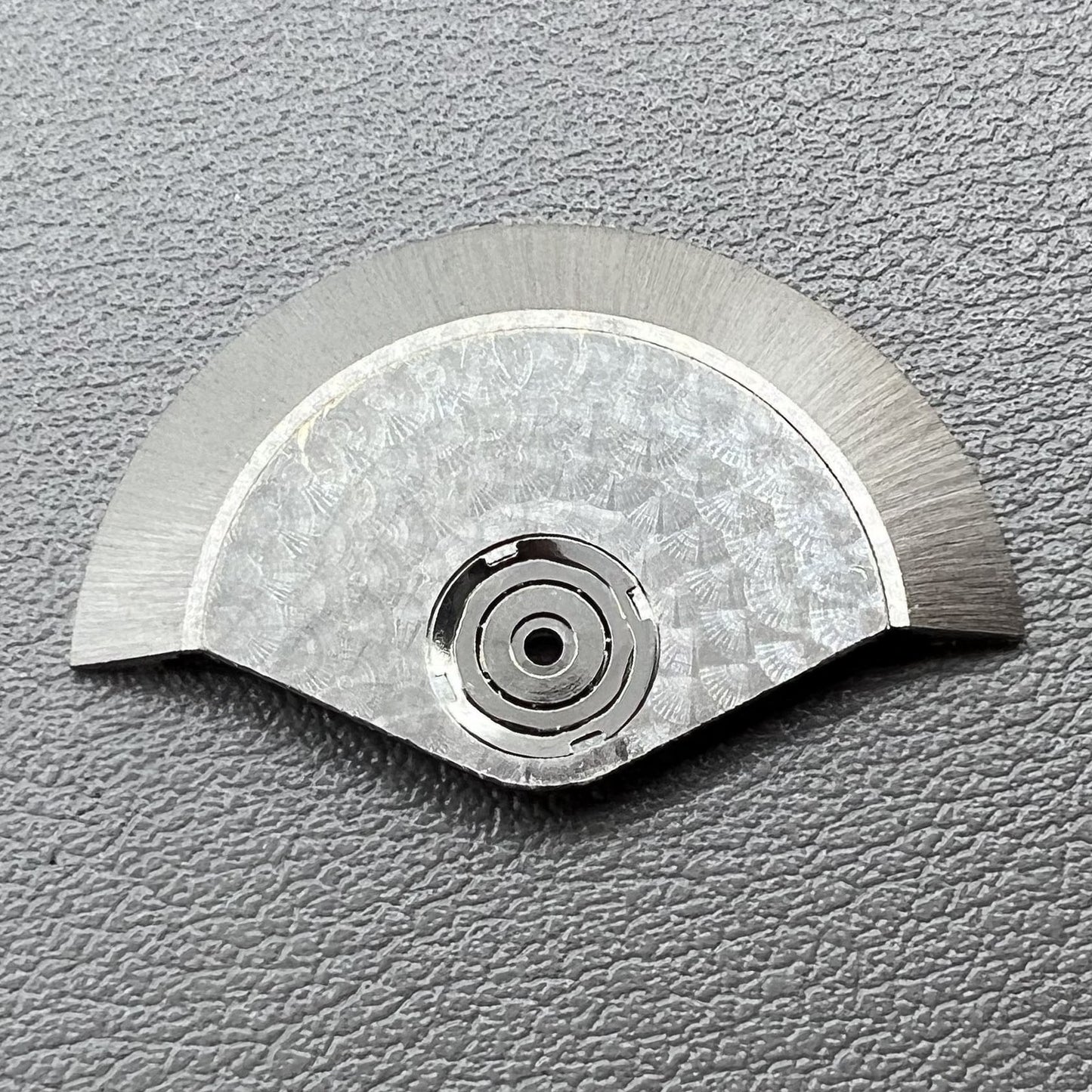 2 Stücke Ref.570 Rotor Oszillierendes Gewicht Ersatzteile für ETA 7750 Bewegung geeignet