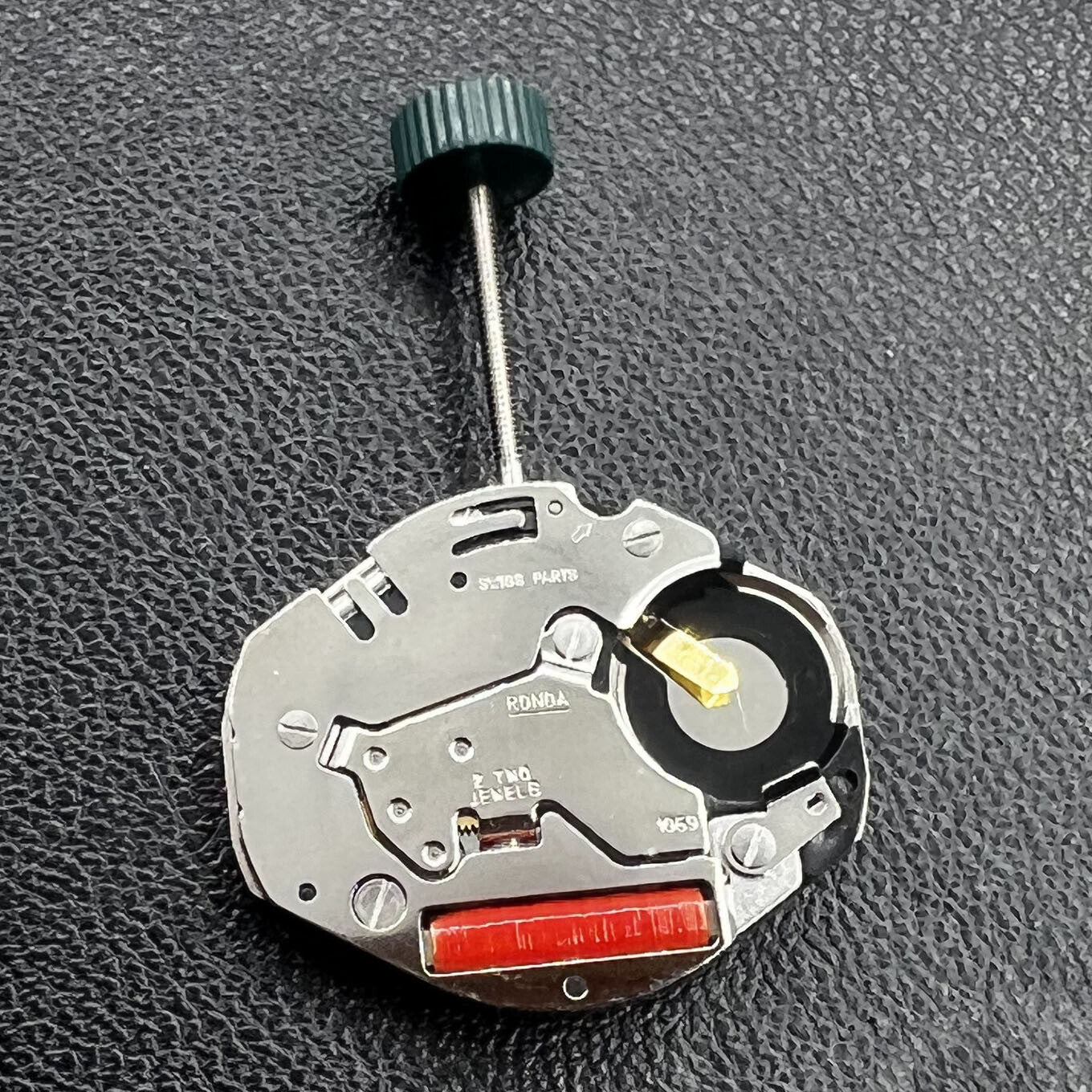 Remplacement du mouvement de montre à quartz Ronda 1069 