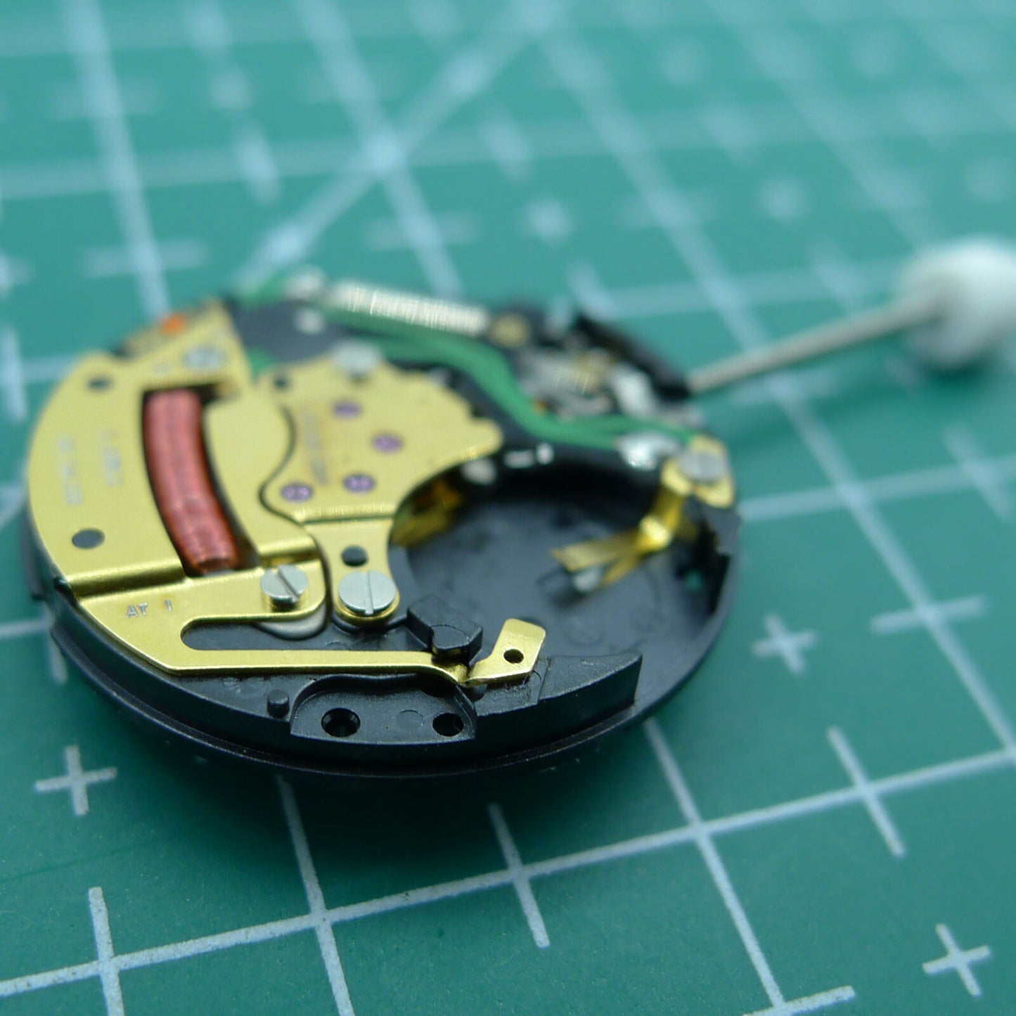 Swiss Movement ISA 338 quartz watch with date at 3, sleek design for precise timekeeping and elegant style.