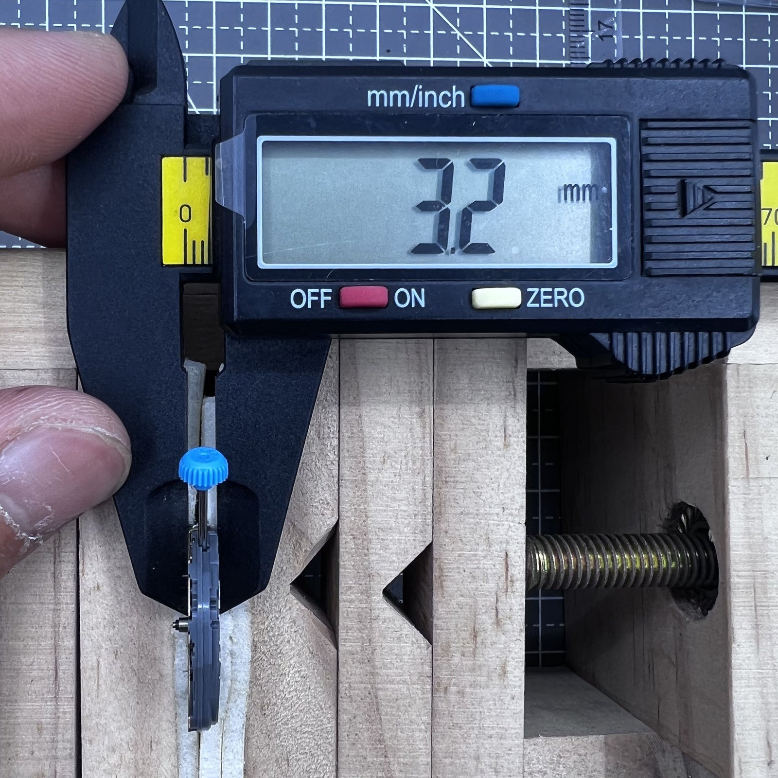 Quarzwerk Miyota 6P55 Uhrwerk mit kleinem Sekundenzeiger bei 3 und 9 Uhr, Pr�zise und langlebig