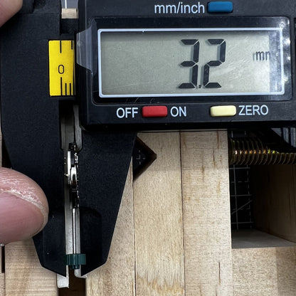 Ronda 1063 Quartz watch movement with three hands, precise timekeeping for elegant accessories.