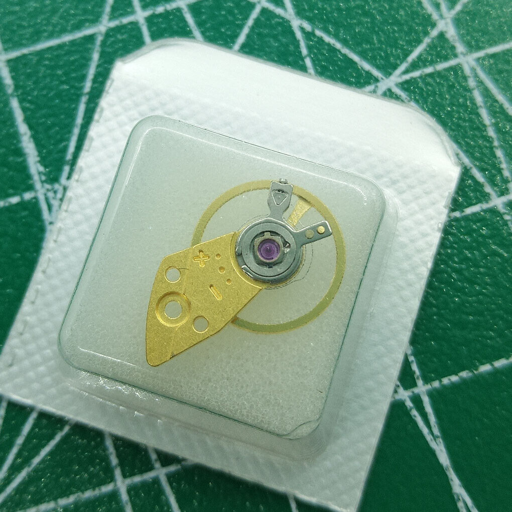 Golden balance wheel with splint for Miyota 8205 8200 watch movements, Japan quality wholesale.