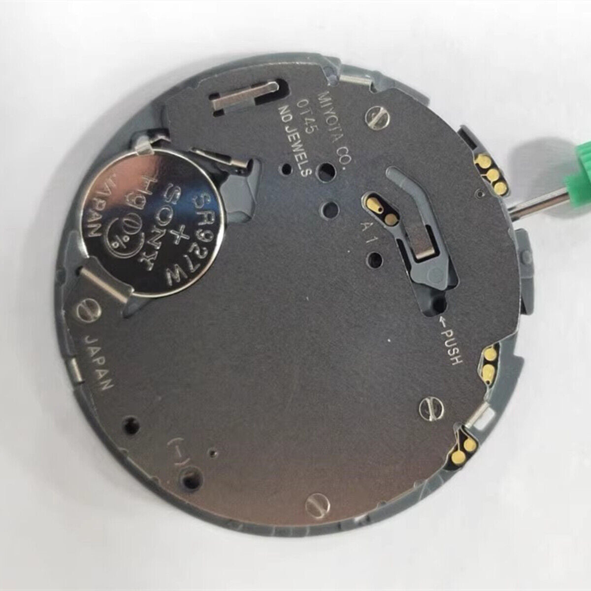 Miyota 0T45 quartz movement with date at 3 o?clock, precision watch accessory from Japan.