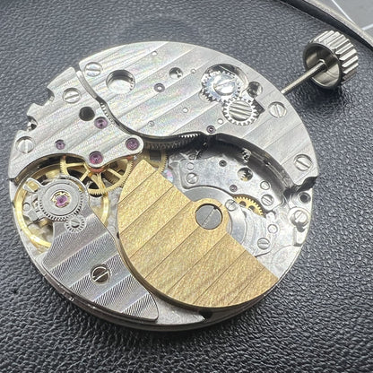 Mechanische Uhr mit einfachem Kalender und goldenem Rotor von Hangzhou, elegant und pr�zise.