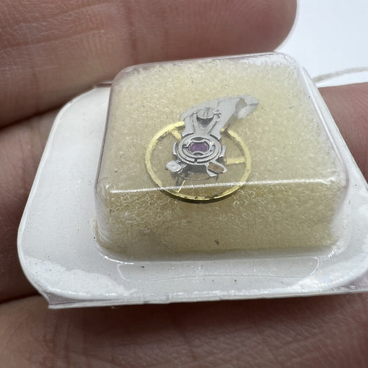 Balancier complet de fabrication suisse avec attelle pour mouvement <tc>ETA</tc>2671. Pièce de montre