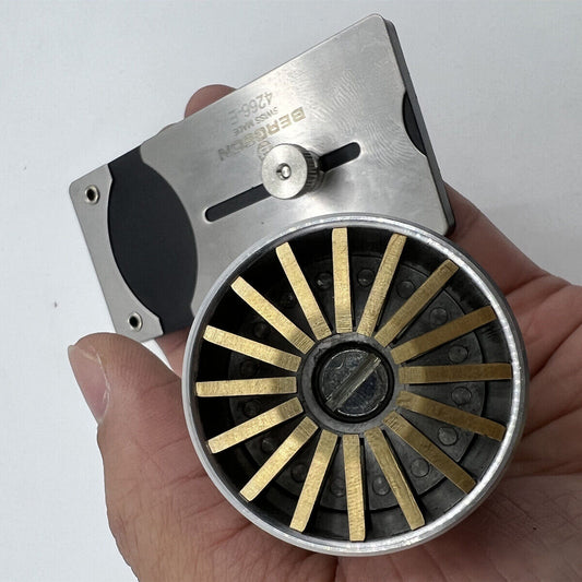 Bergeon 4266 watch crystal remover tool with adjustable lift for 10-45mm crystals, precision watch accessory