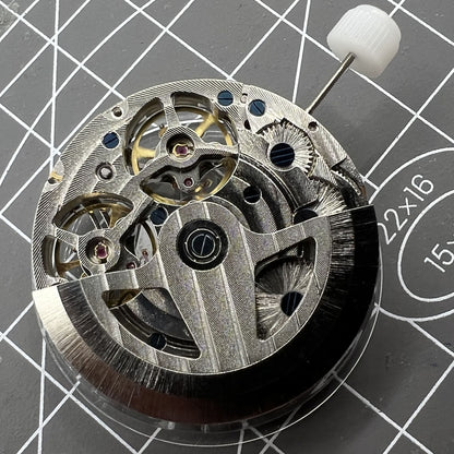 Mouvement mécanique automatique creux argenté à double balancier nu