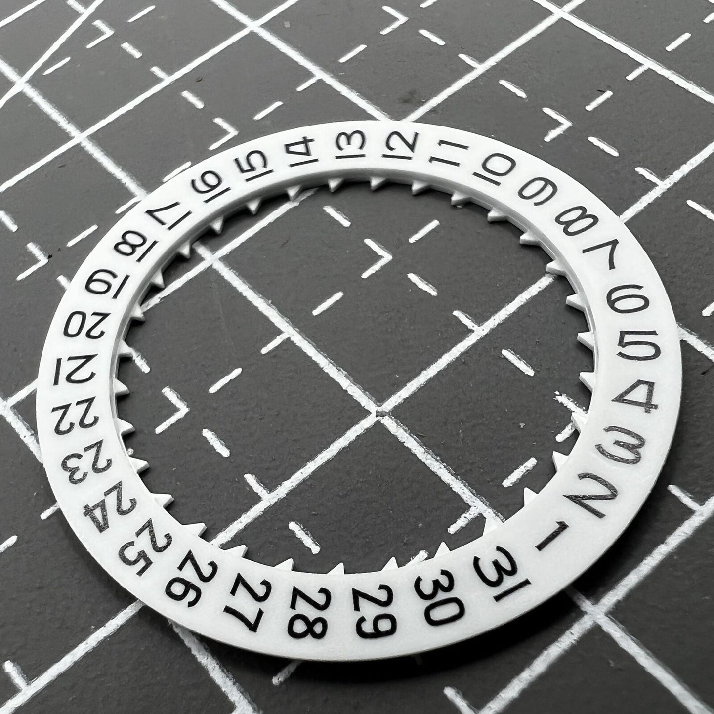 White date disk wheel showing date at 3 o'clock for Miyota 8215 8200 watch movement.