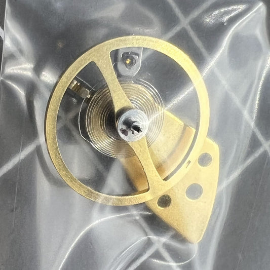 Goldenes komplettes Unruhrad mit Schiene für Miyota 8200 8215 Uhrwerk