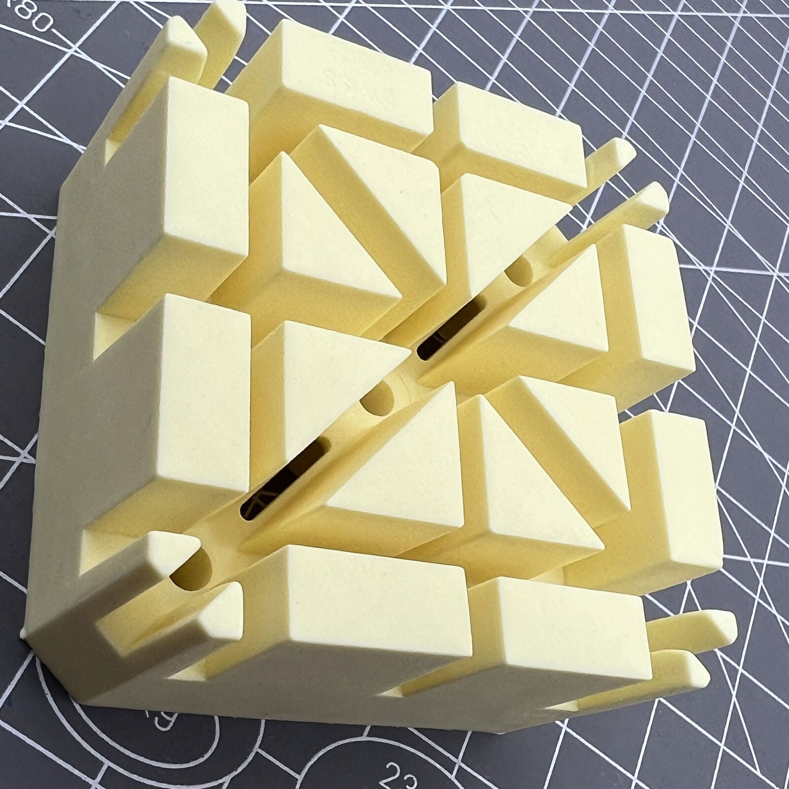 Bergeon 6744-P-S soft bracelet holder tool for precise watch band repairs, Swiss Made accessory.