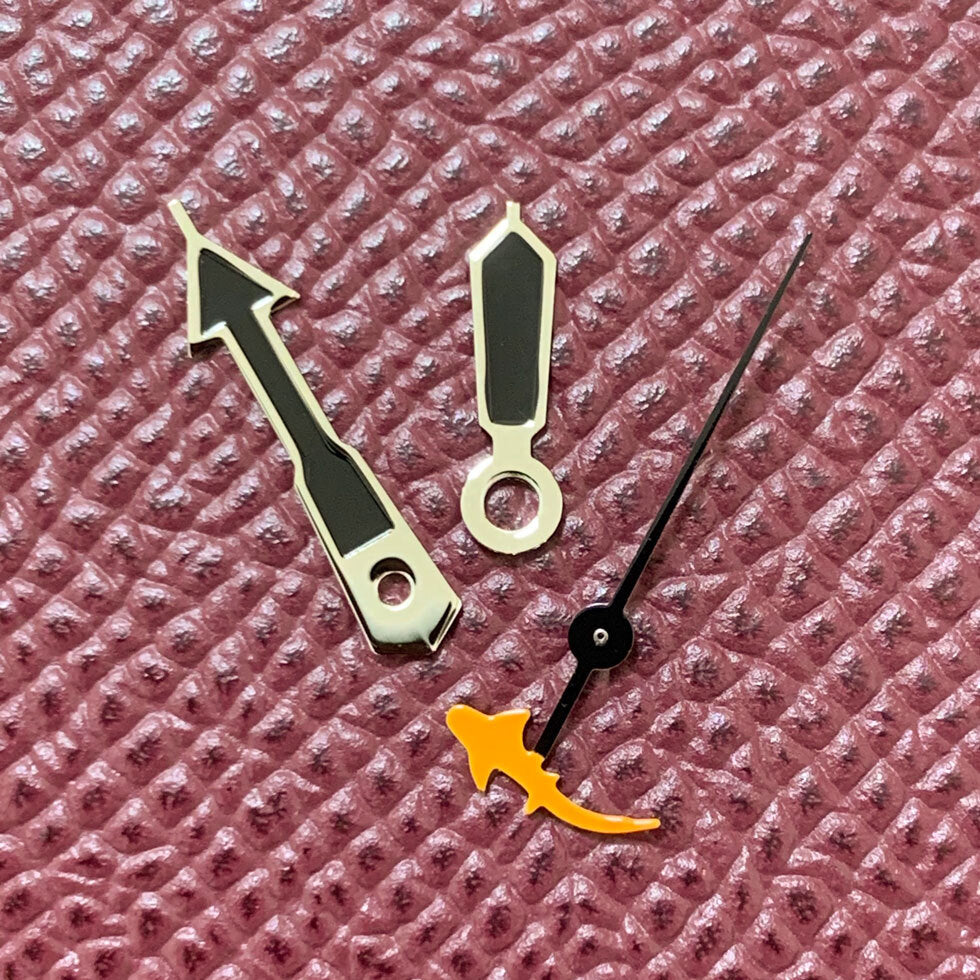Black watch hands set with second hand for NH35/NH36/4R36 movements, suitable for Turtle and Fish watches.